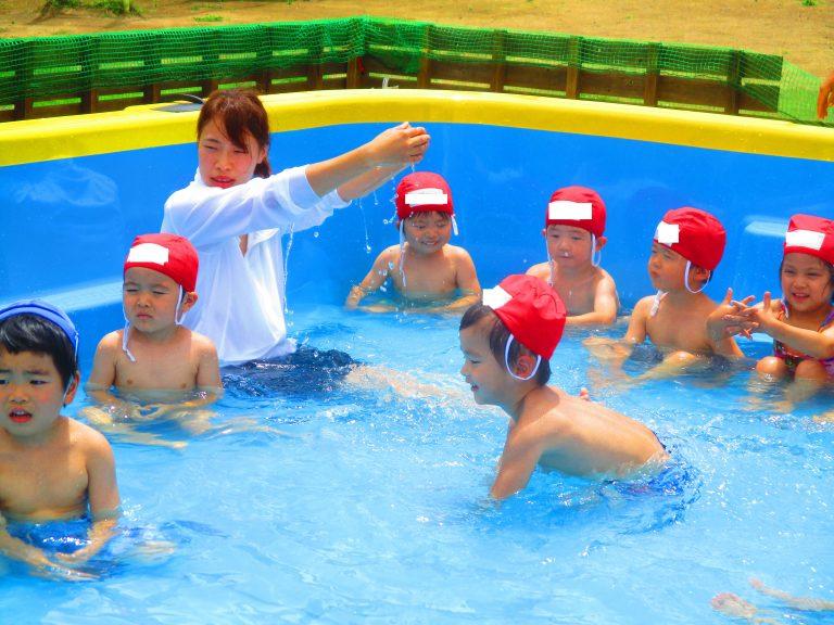 6月　プール遊び　年少